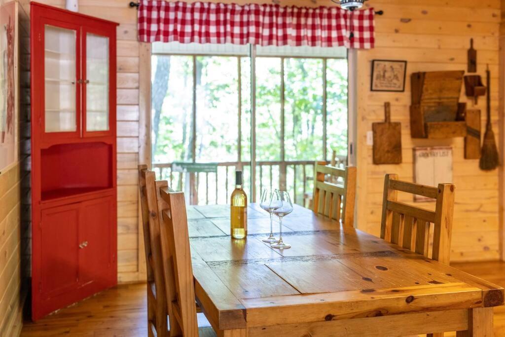 Pet Friendly Luxury Cabin Near Helen With Fire Pit Cleveland Exteriör bild